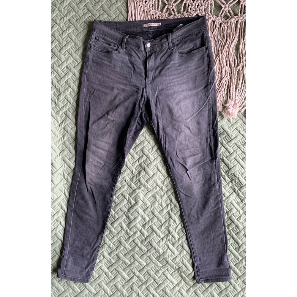 Levi’s 710 Gray Stonewashed Skinny Jeans